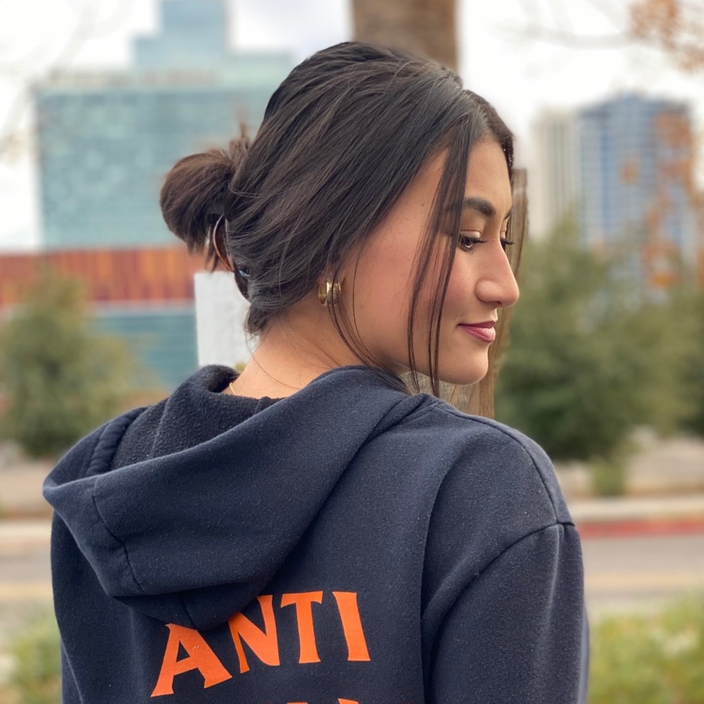 Meet your Posher, Samantha